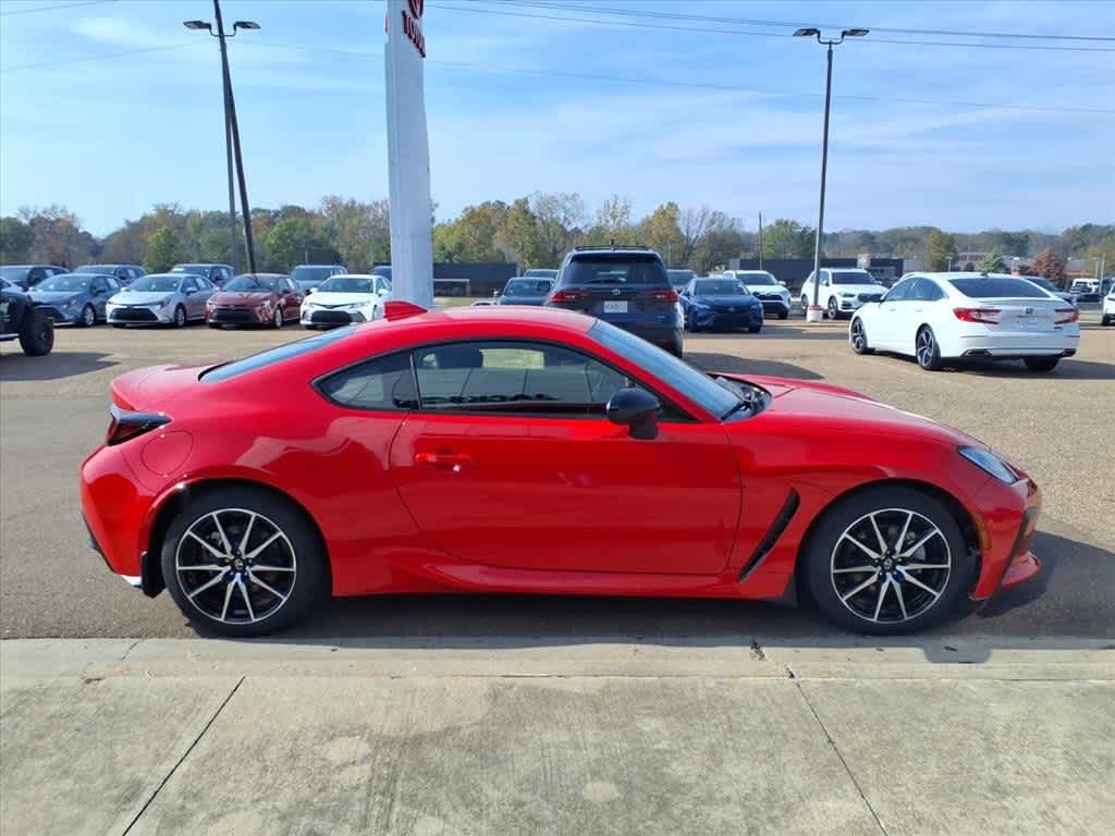 Thumbnail: 2024 Toyota GR86 - 4