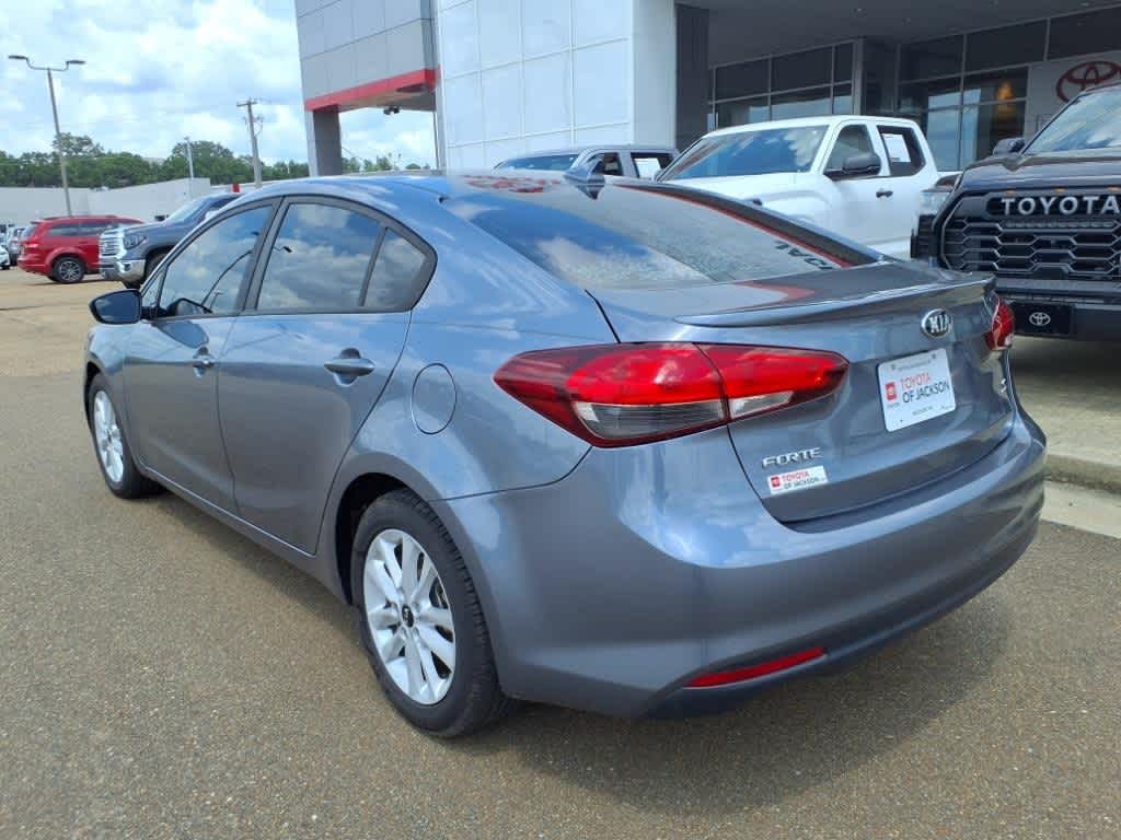 Thumbnail: 2017 Kia Forte - 7
