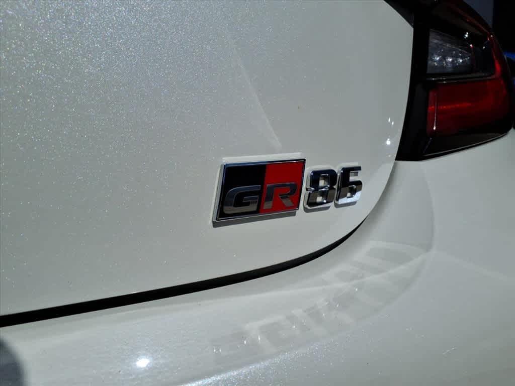 Thumbnail: 2023 Toyota GR86 - 9