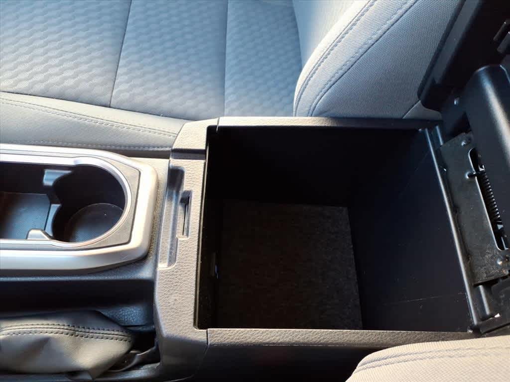 Thumbnail: 2022 Toyota Tacoma - 23