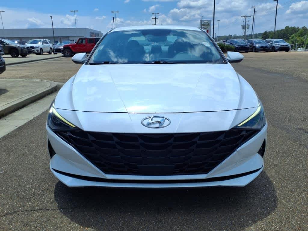 Thumbnail: 2023 Hyundai Elantra - 2