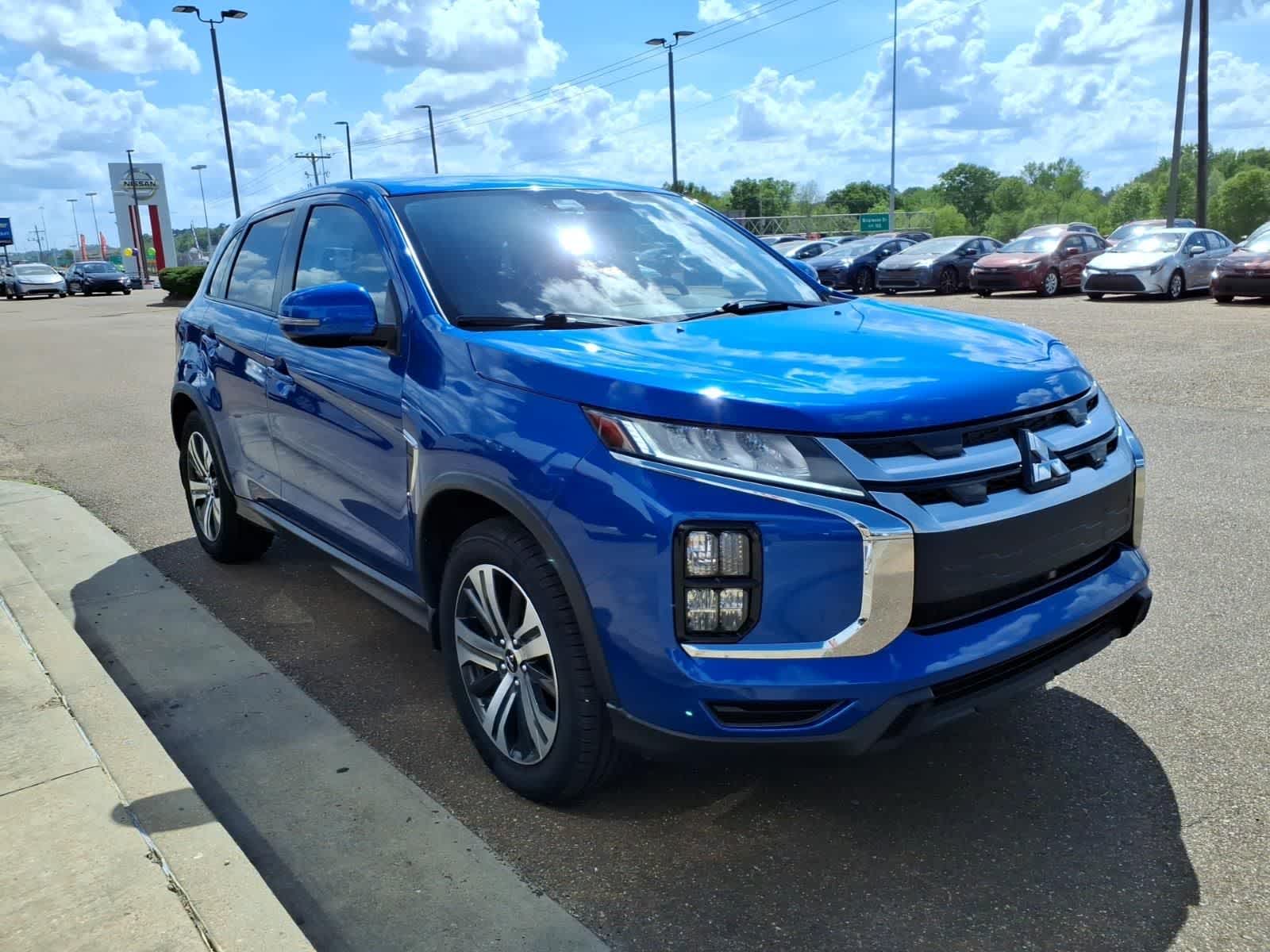 Thumbnail: 2022 Mitsubishi Outlander Sport - 3