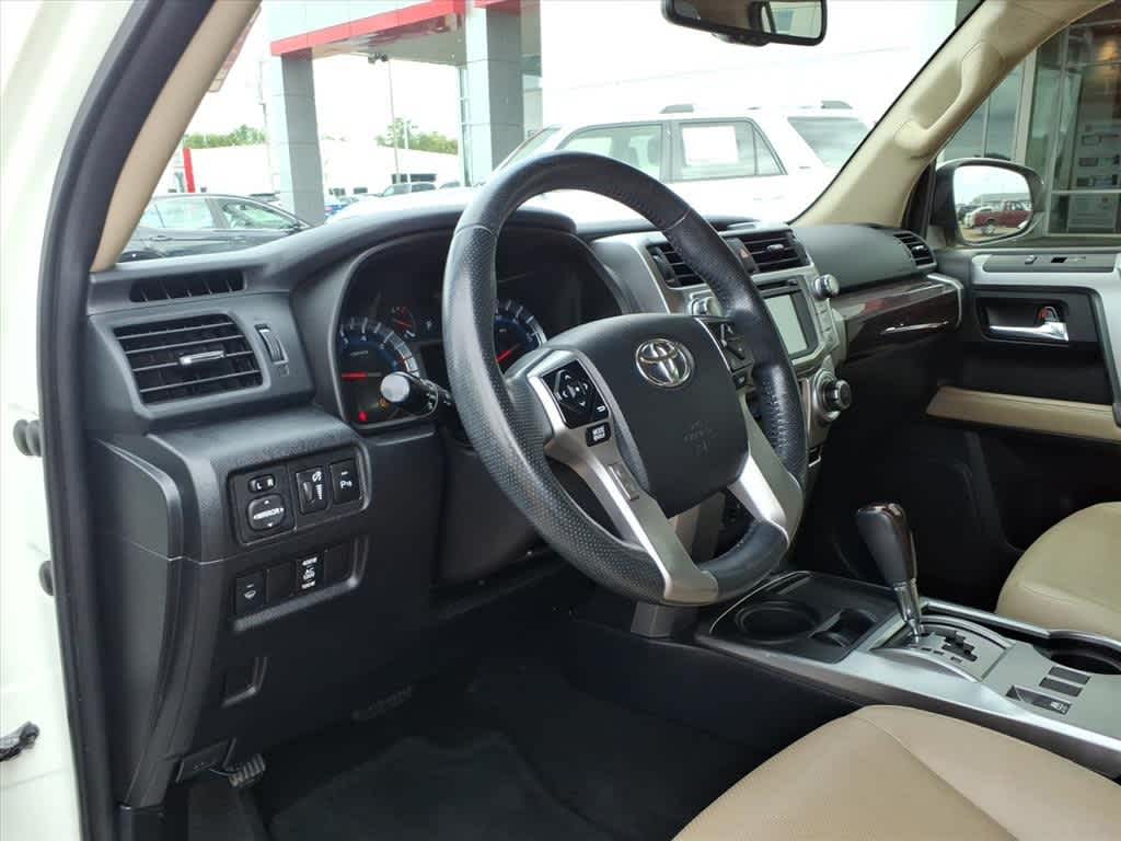 Thumbnail: 2018 Toyota 4Runner - 10