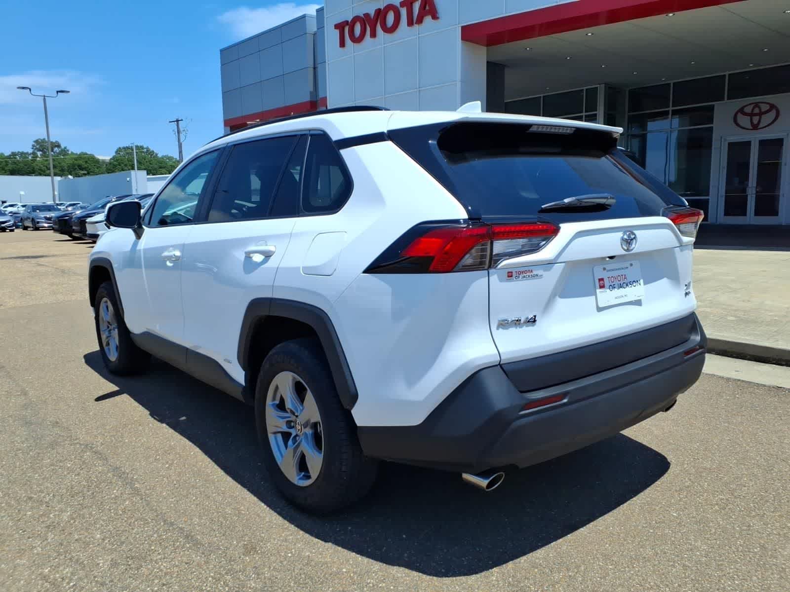 Thumbnail: 2025 Toyota RAV4 - 7