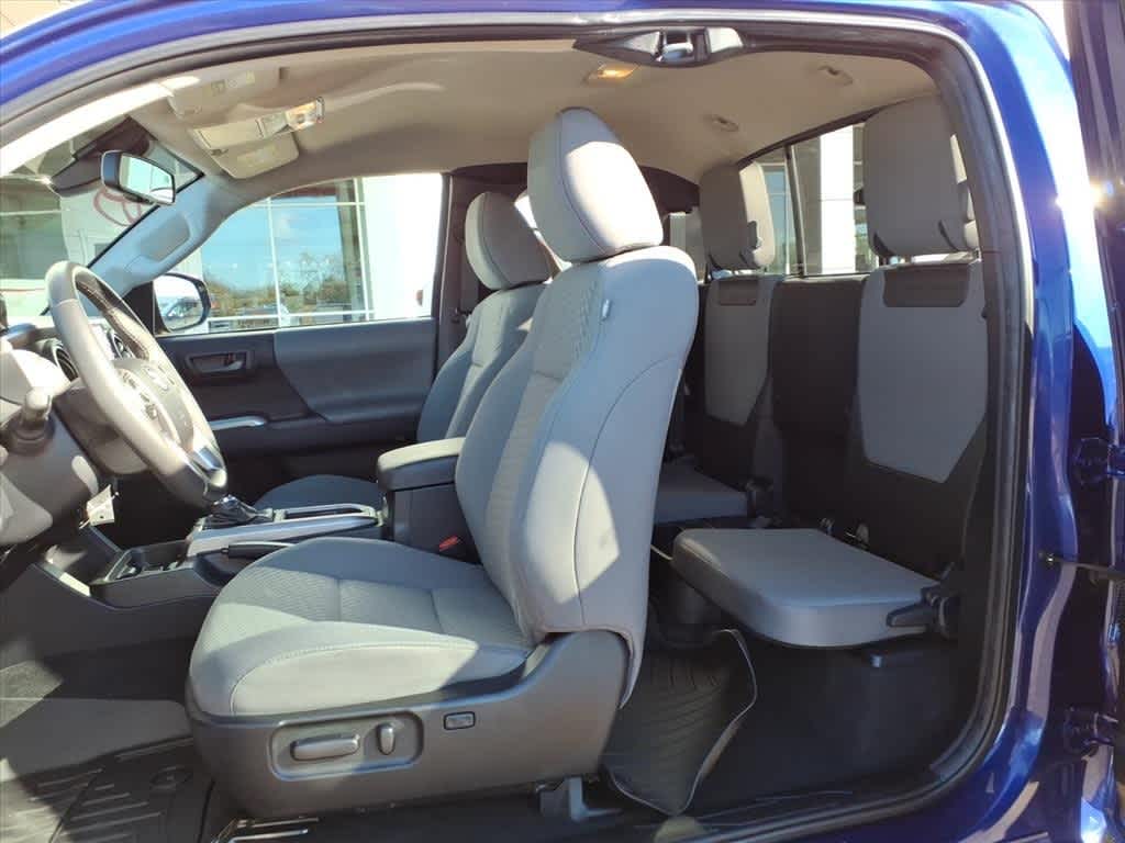 Thumbnail: 2022 Toyota Tacoma - 29