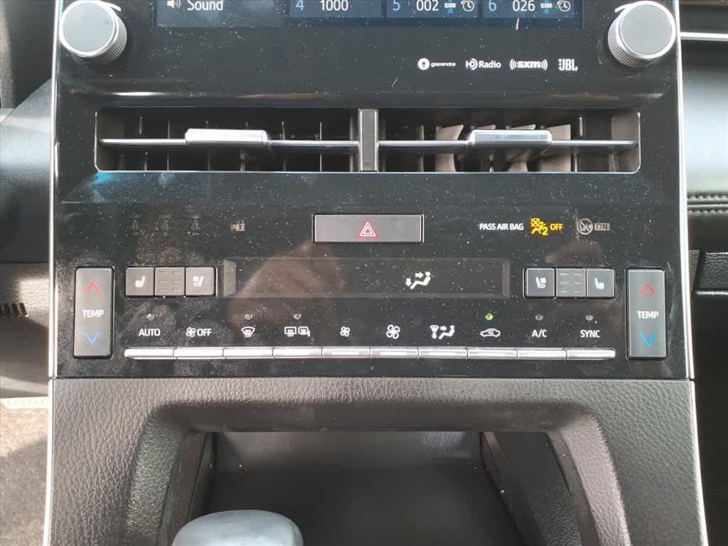 Thumbnail: 2022 Toyota Avalon - 19