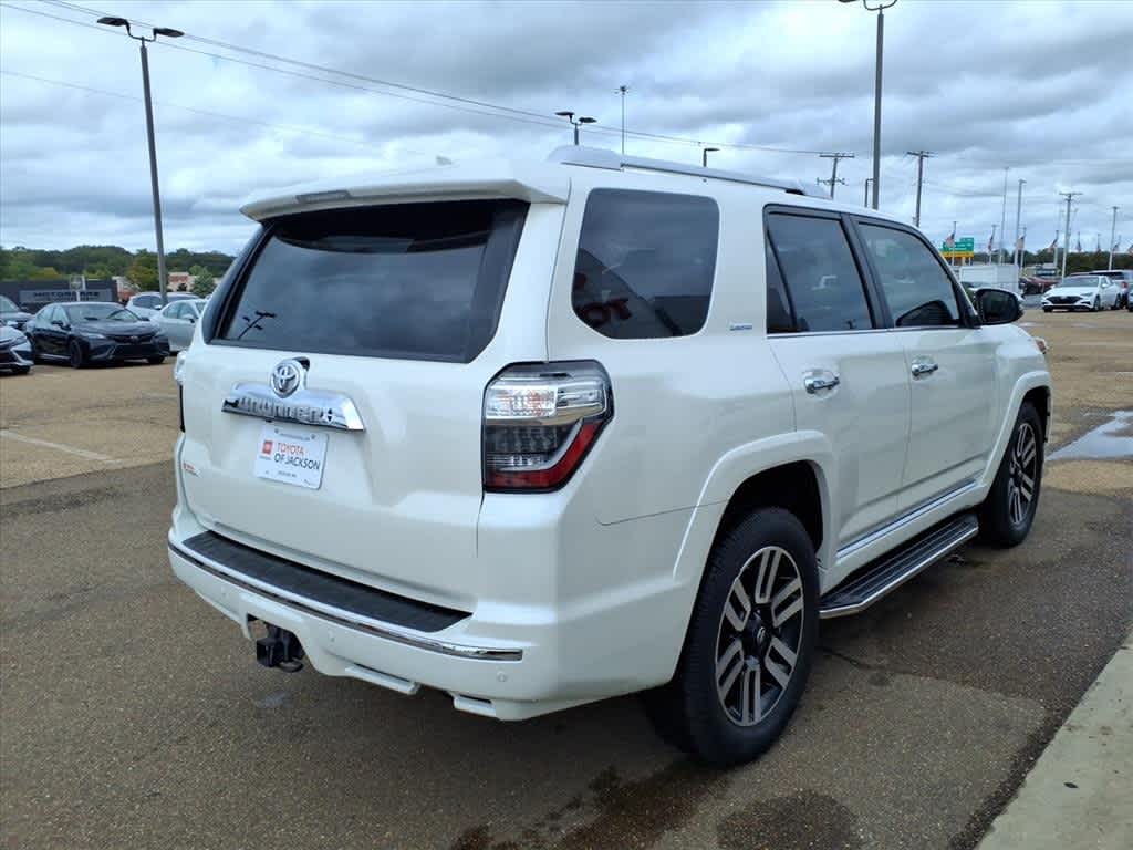 Thumbnail: 2018 Toyota 4Runner - 5