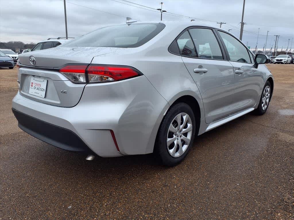 Thumbnail: 2024 Toyota Corolla - 8