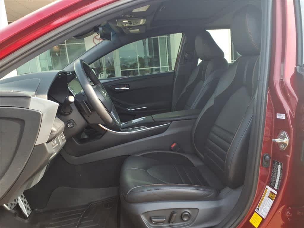 Thumbnail: 2020 Toyota Avalon - 25