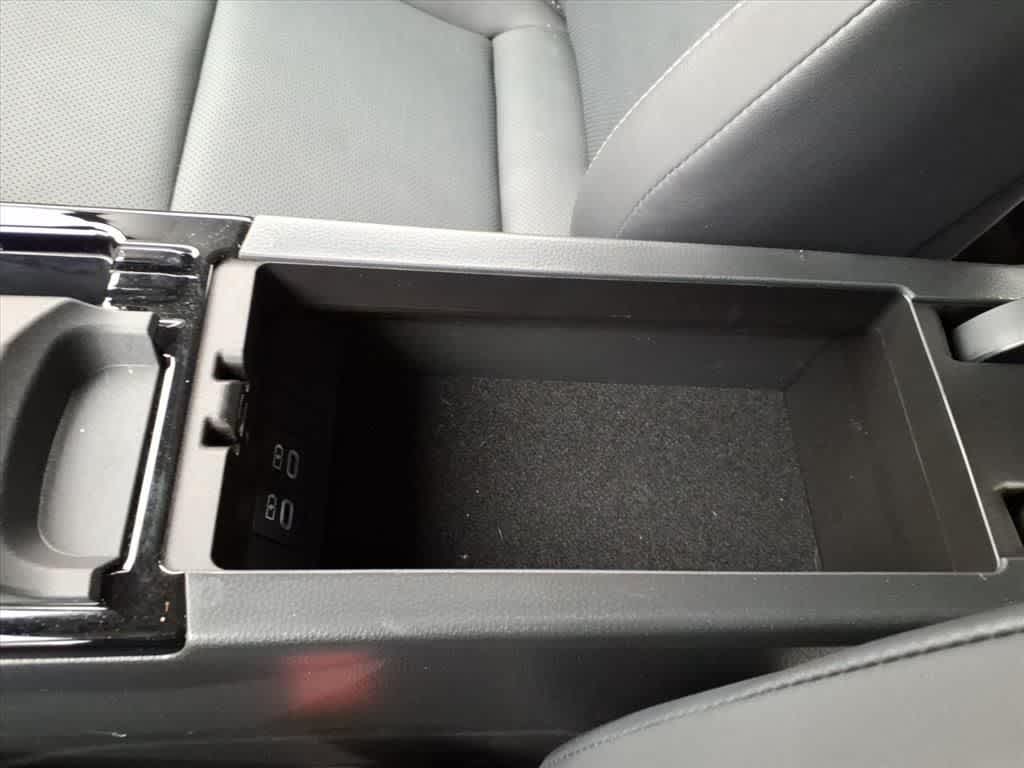 Thumbnail: 2025 Toyota Prius - 23