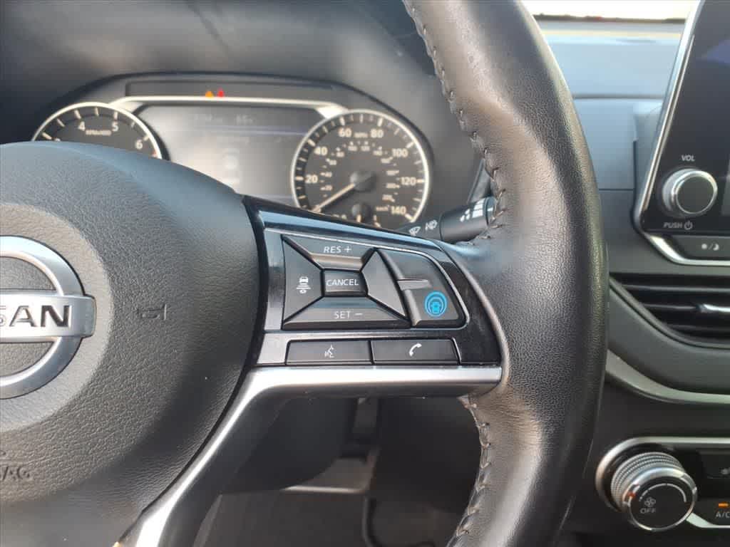 Thumbnail: 2021 Nissan Altima - 15