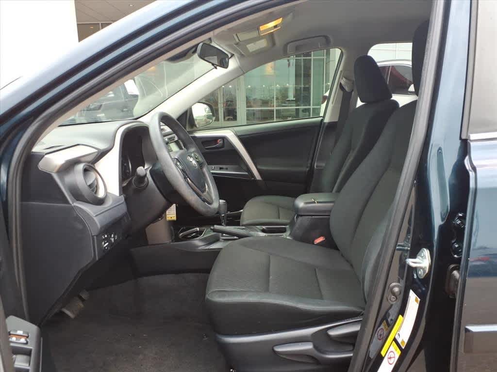 Thumbnail: 2018 Toyota RAV4 - 24