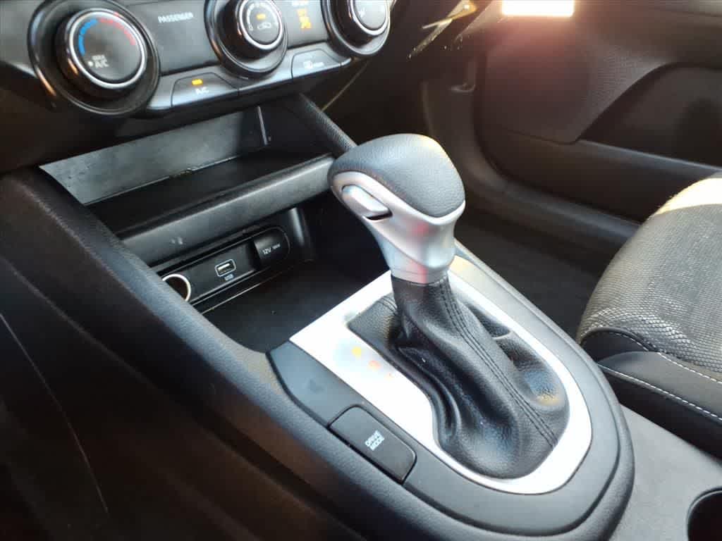 Thumbnail: 2023 Kia Forte - 21