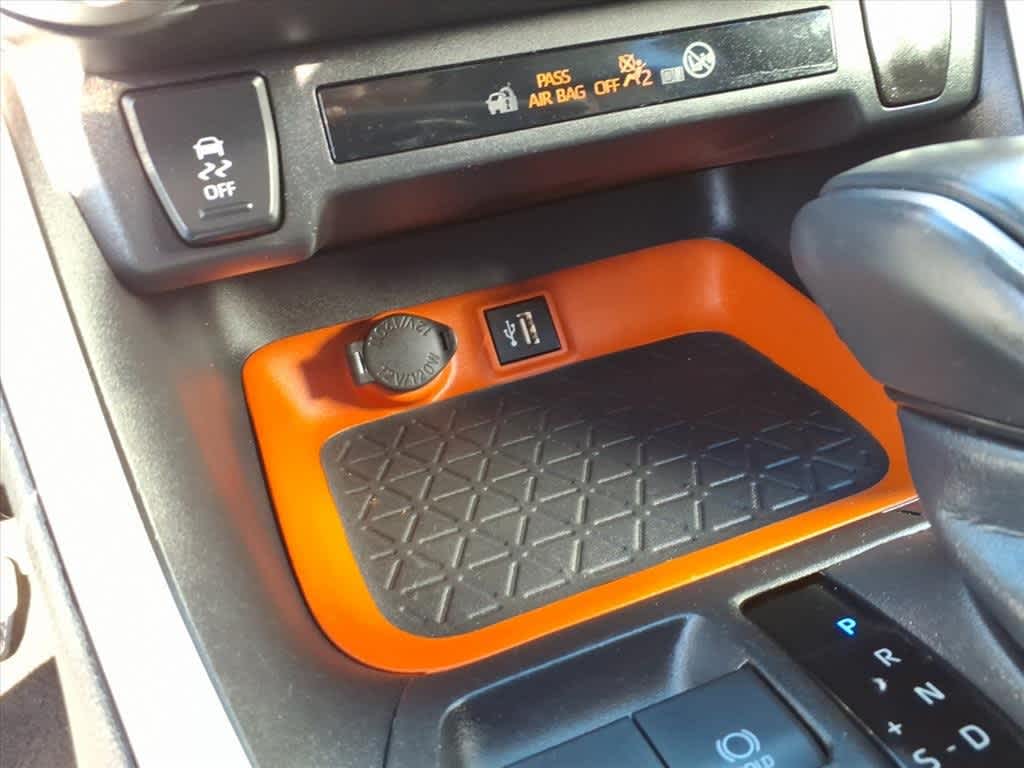 Thumbnail: 2024 Toyota RAV4 - 20