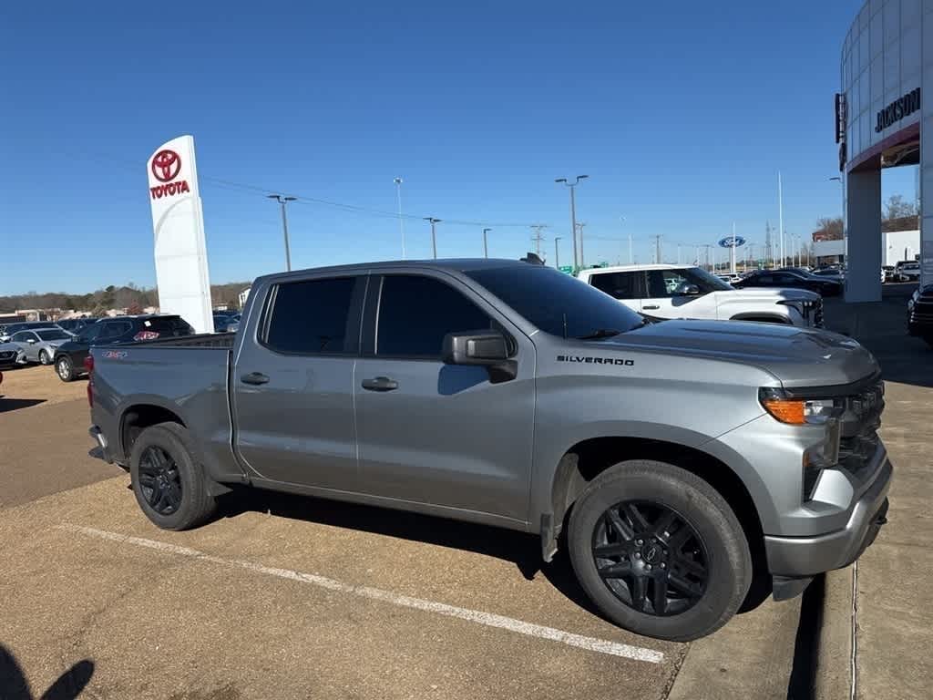 Thumbnail: 2024 Chevrolet Silverado 1500 - 3