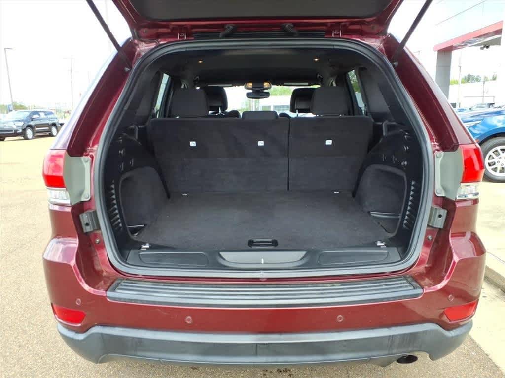 Thumbnail: 2018 Jeep Grand Cherokee - 8