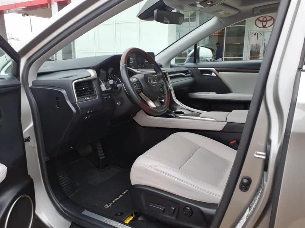 Thumbnail: 2022 Lexus RX - 27