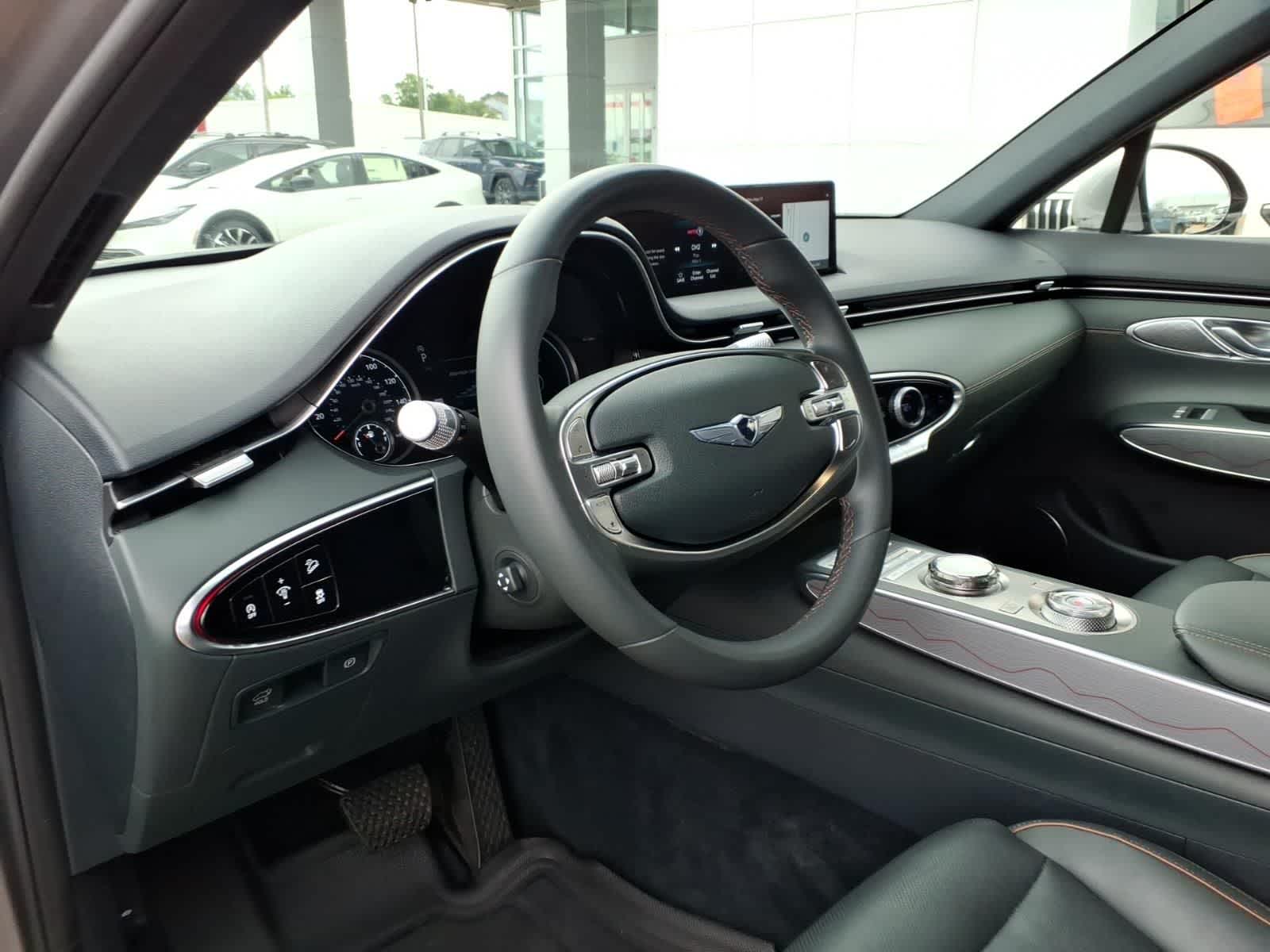 Thumbnail: 2022 Genesis GV70 - 11