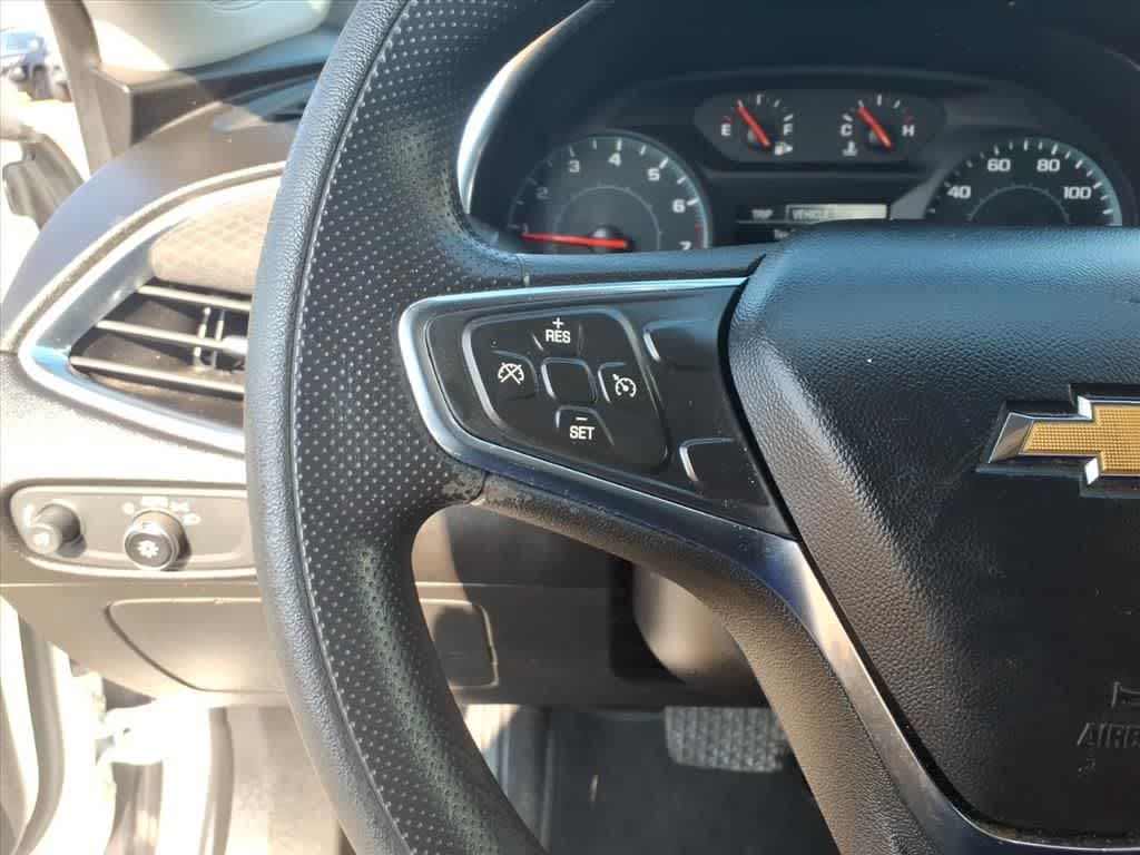 Thumbnail: 2020 Chevrolet Malibu - 15