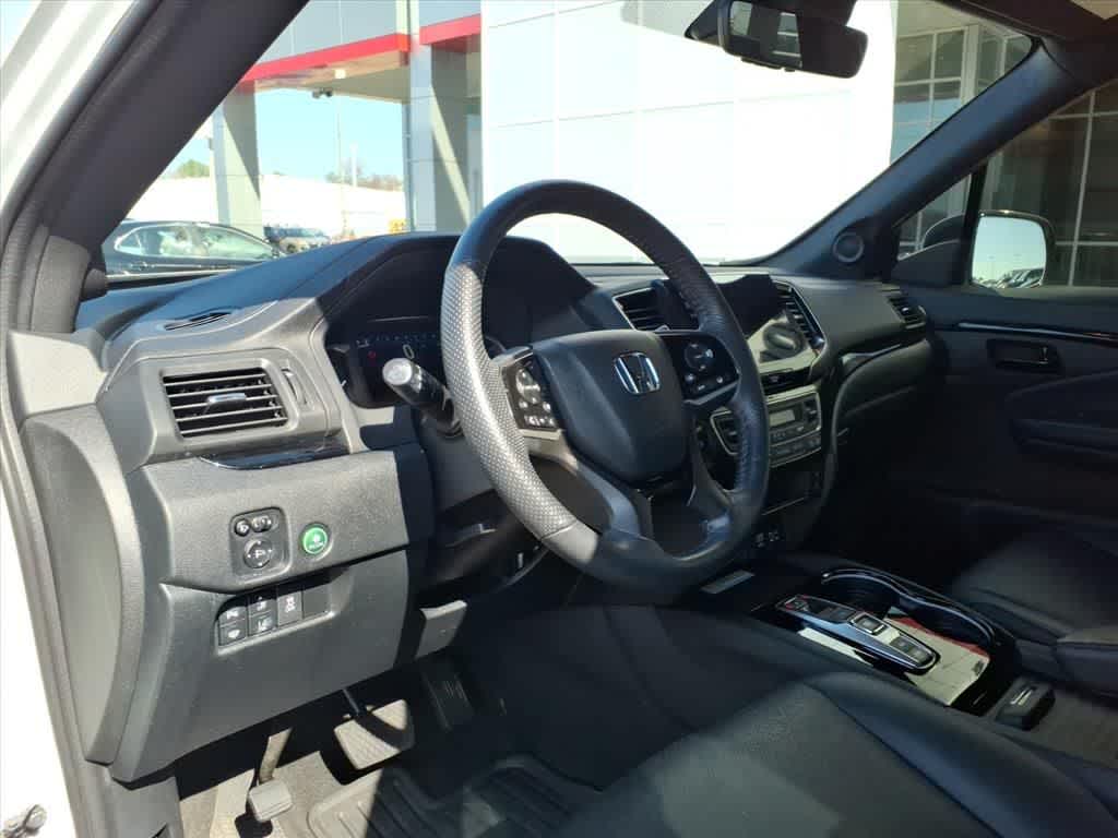 Thumbnail: 2023 Honda Passport - 11