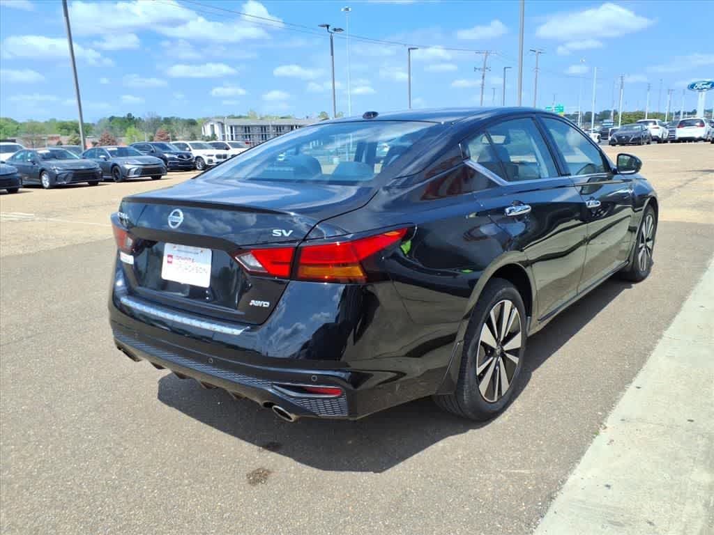 Thumbnail: 2019 Nissan Altima - 5