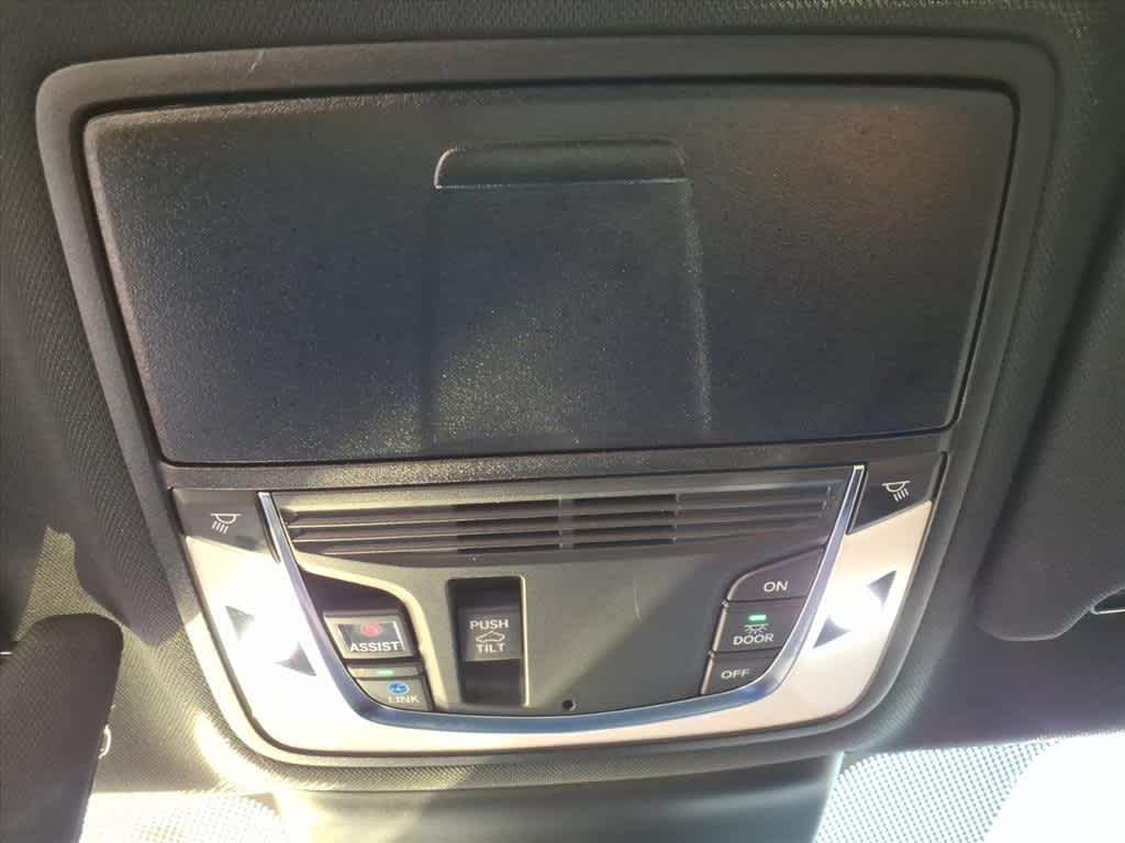 Thumbnail: 2023 Acura TLX - 23