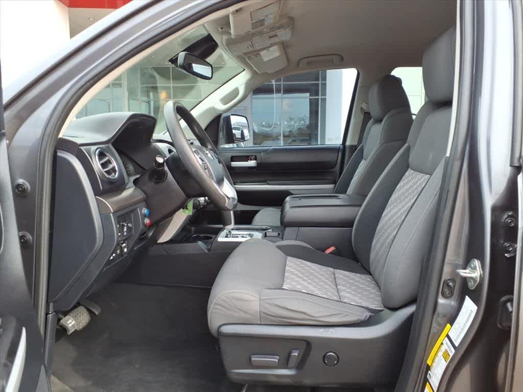 Thumbnail: 2019 Toyota Tundra - 24