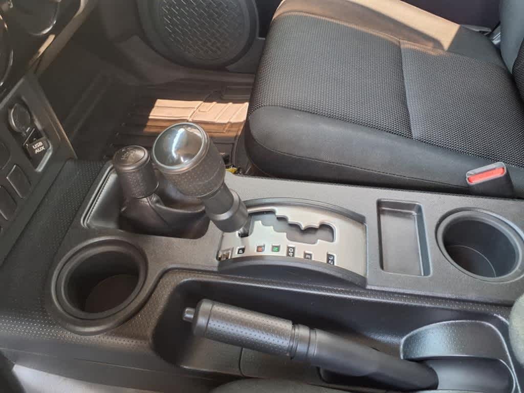 Thumbnail: 2014 Toyota FJ Cruiser - 21
