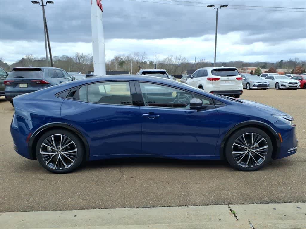 Thumbnail: 2025 Toyota Prius - 4