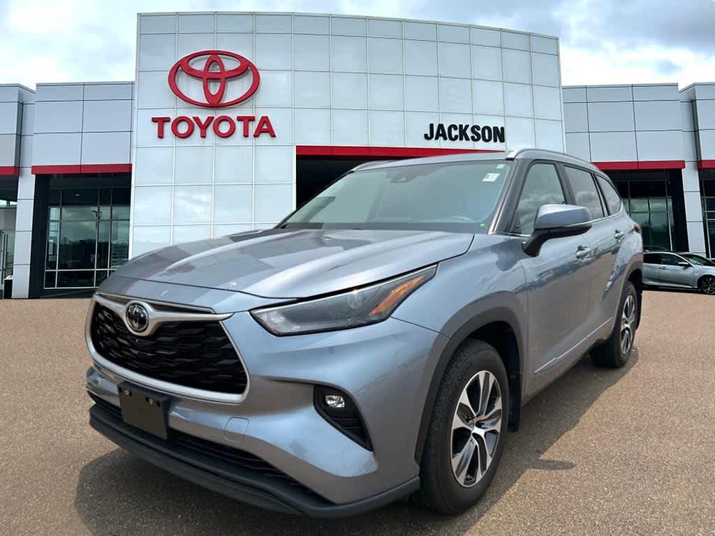 2023 Toyota Highlander XLE -
                  Jackson, MS