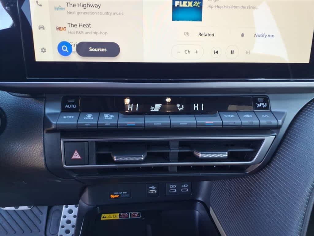 Thumbnail: 2025 Toyota Camry - 19