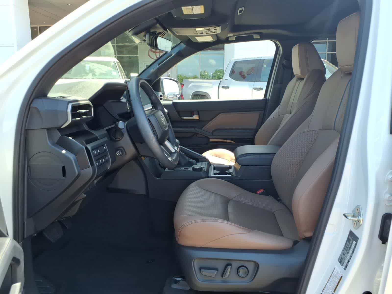 Thumbnail: 2025 Toyota 4Runner - 25