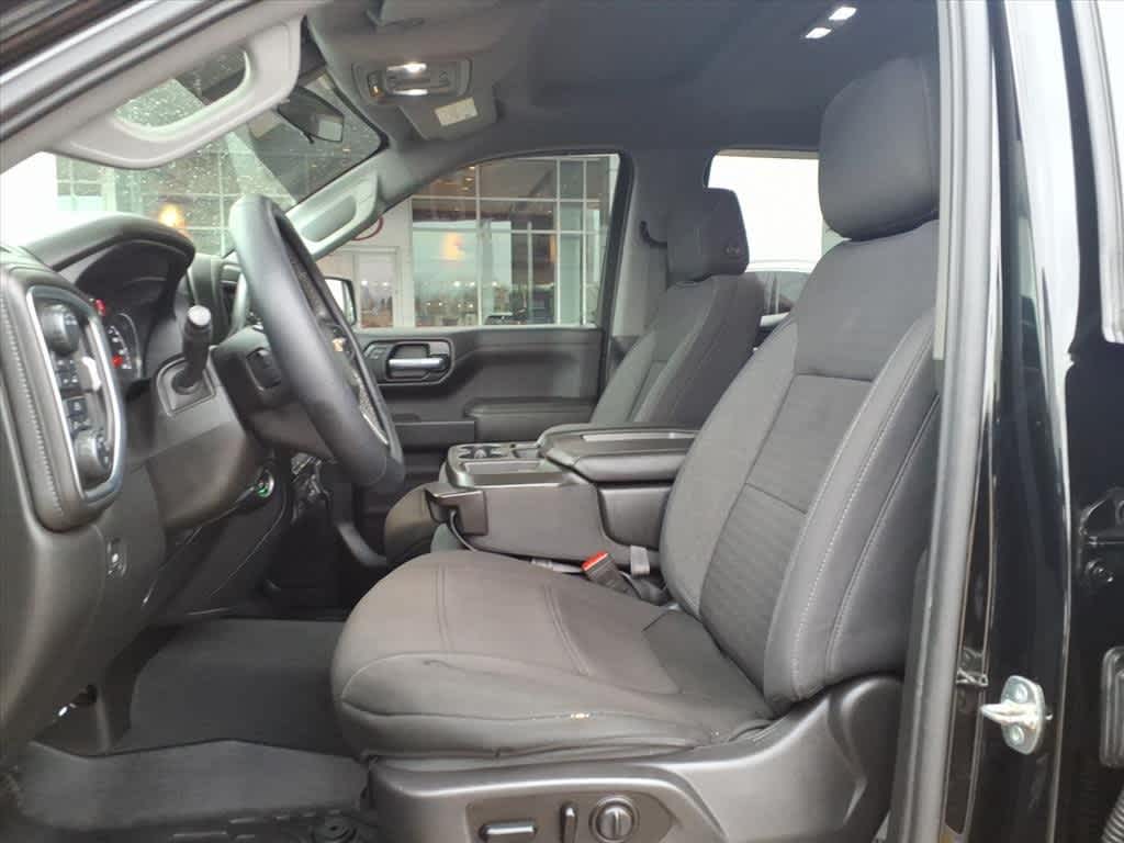 Thumbnail: 2020 Chevrolet Silverado 1500 - 26