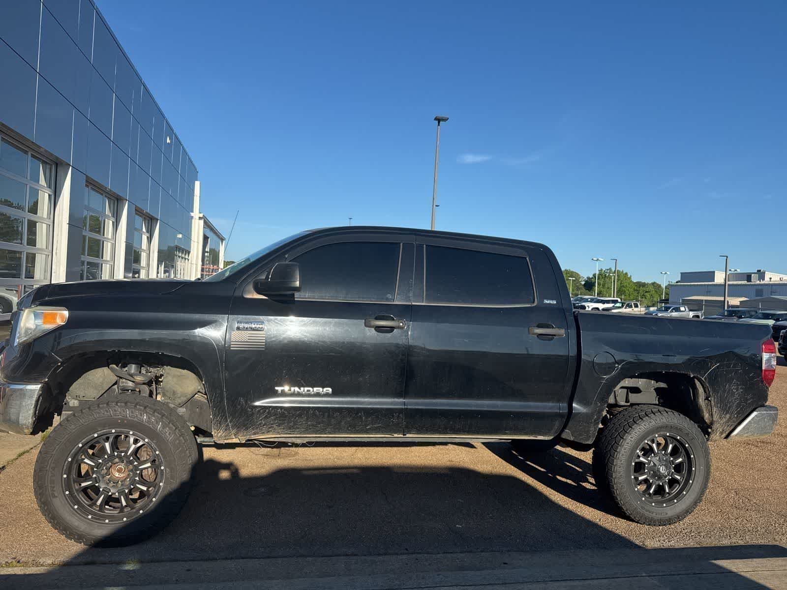 Thumbnail: 2014 Toyota Tundra - 1