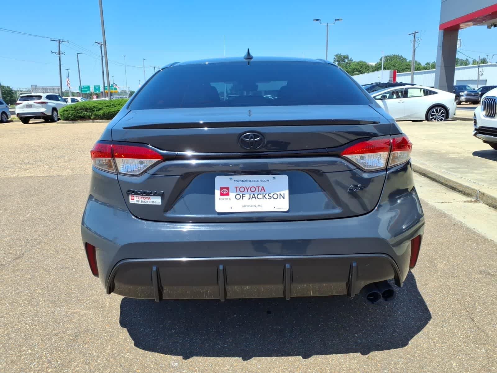 Thumbnail: 2024 Toyota Corolla - 9