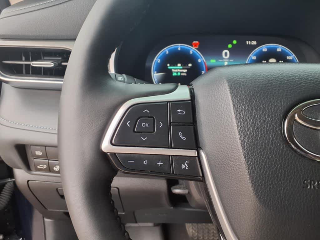 Thumbnail: 2024 Toyota Highlander - 15