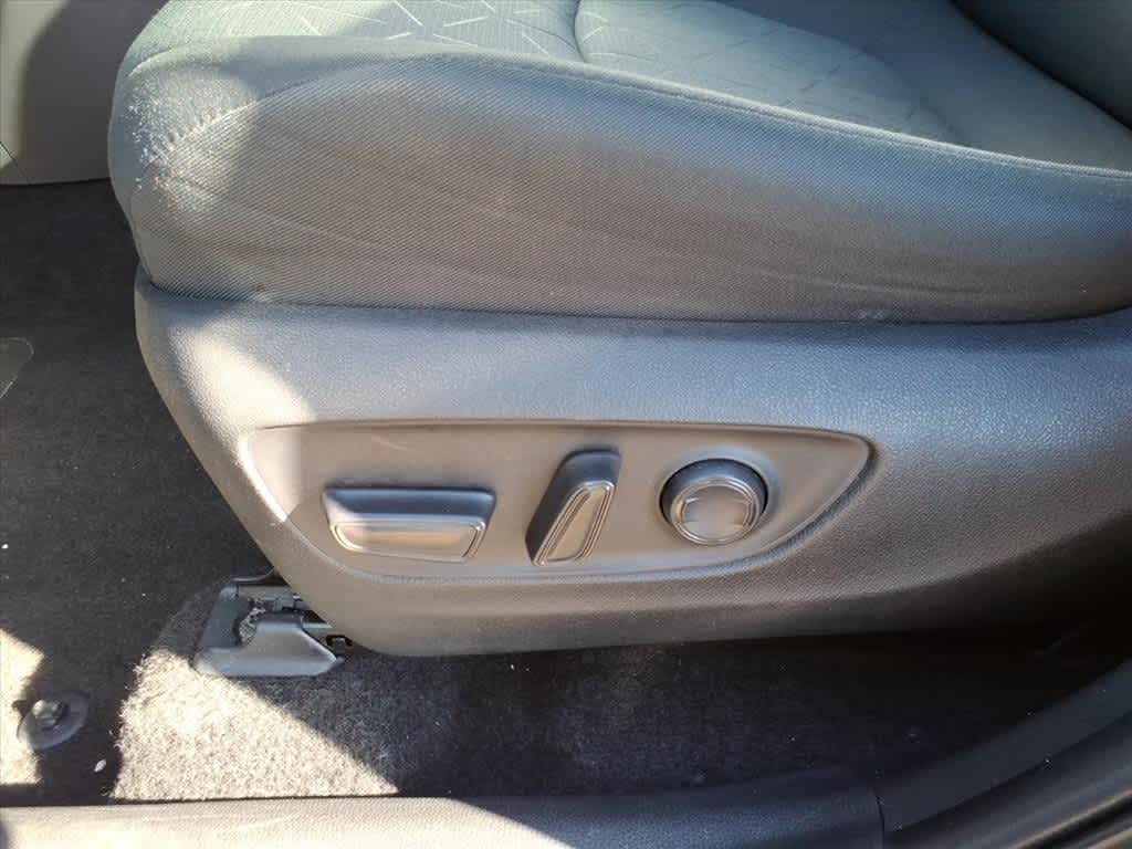 Thumbnail: 2024 Toyota RAV4 - 11