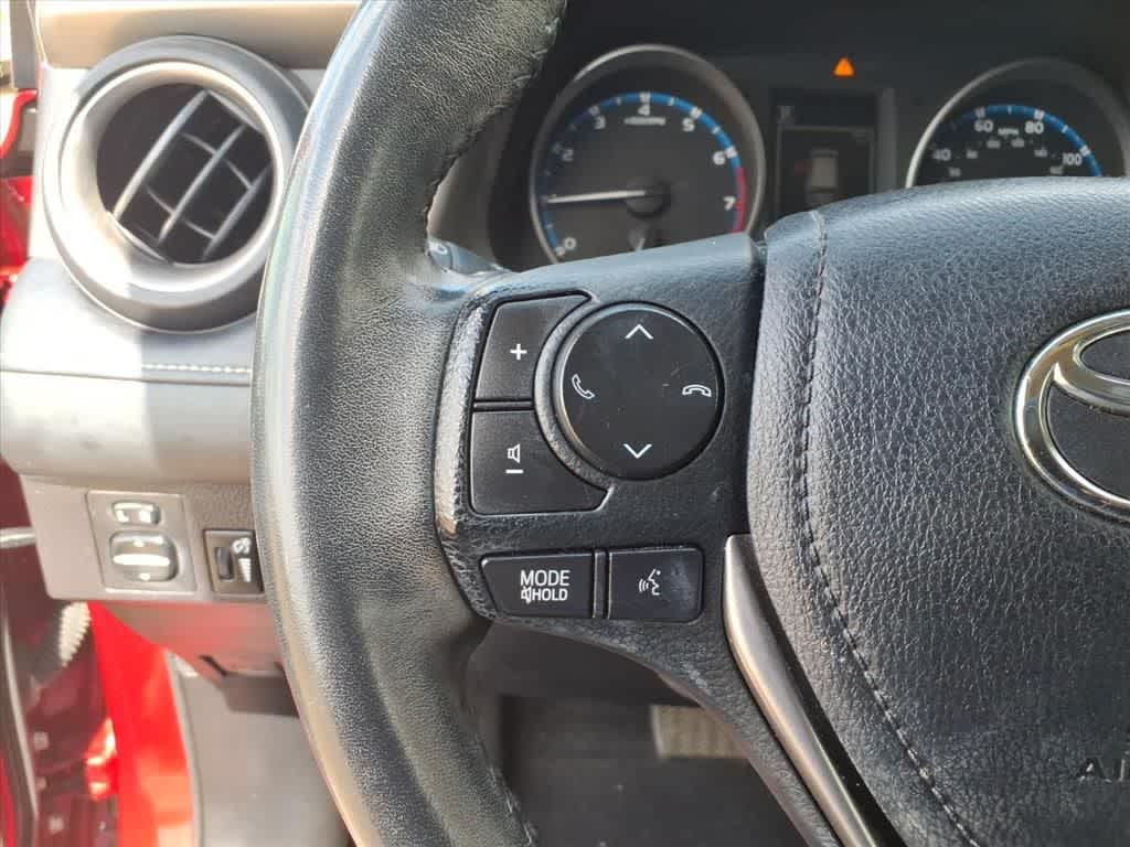 Thumbnail: 2018 Toyota RAV4 - 14