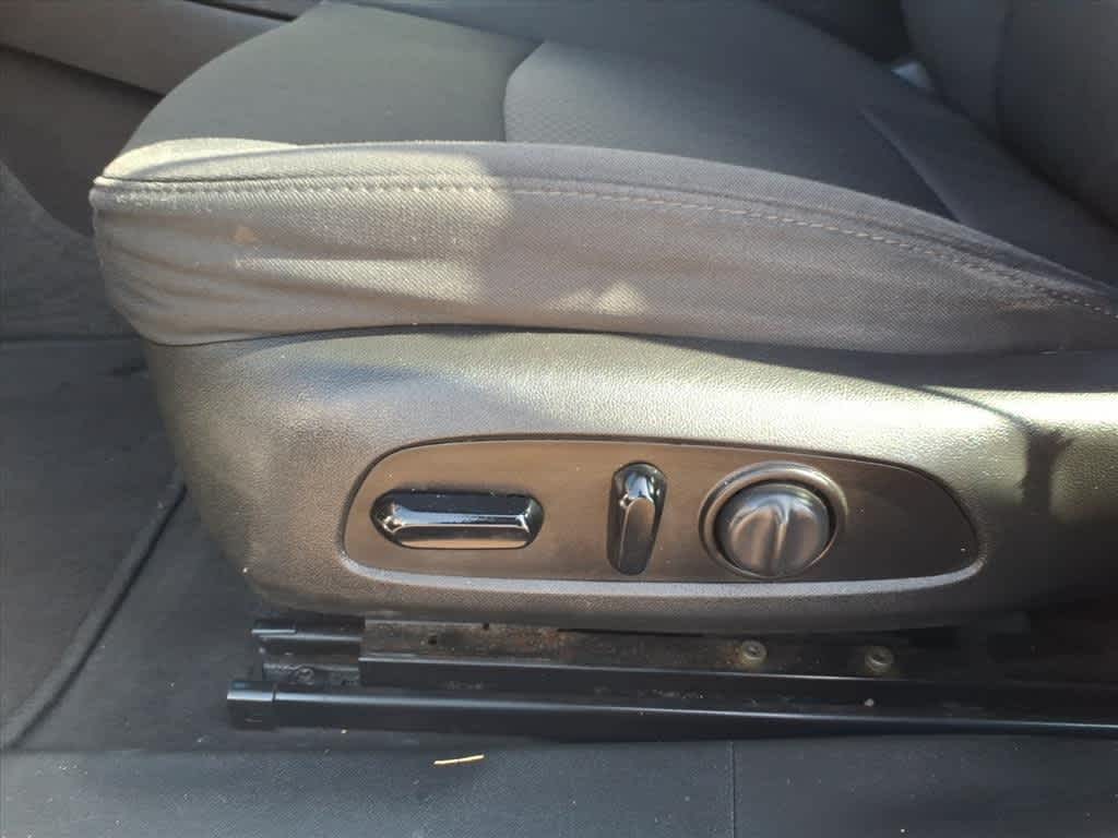 Thumbnail: 2020 Chevrolet Malibu - 11