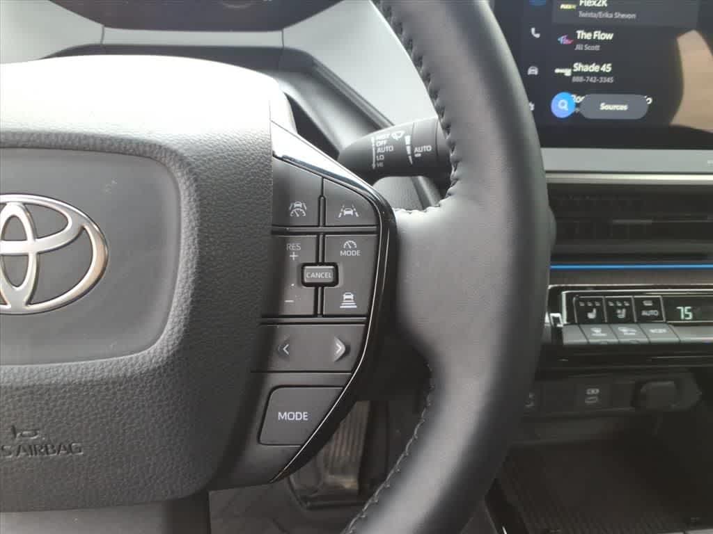 Thumbnail: 2025 Toyota Prius - 17