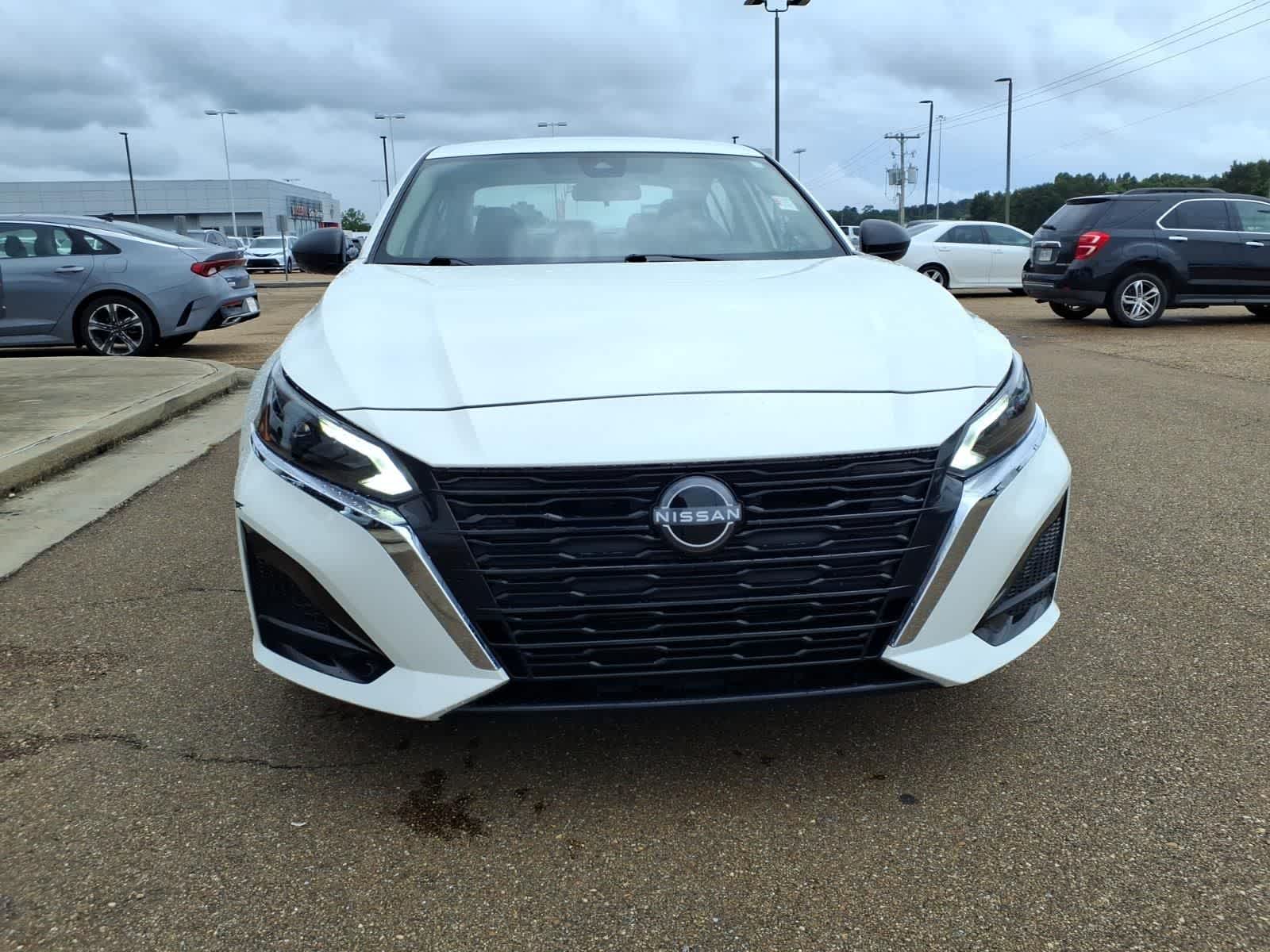 Thumbnail: 2025 Nissan Altima - 2
