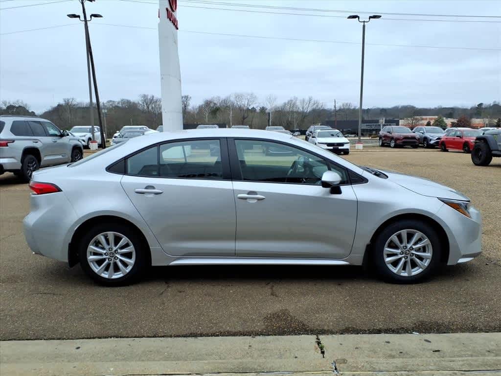 Thumbnail: 2025 Toyota Corolla - 4