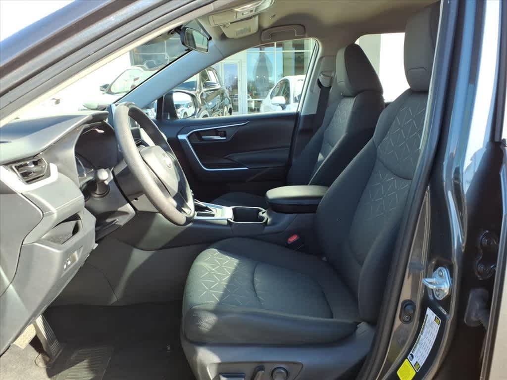 Thumbnail: 2024 Toyota RAV4 - 25