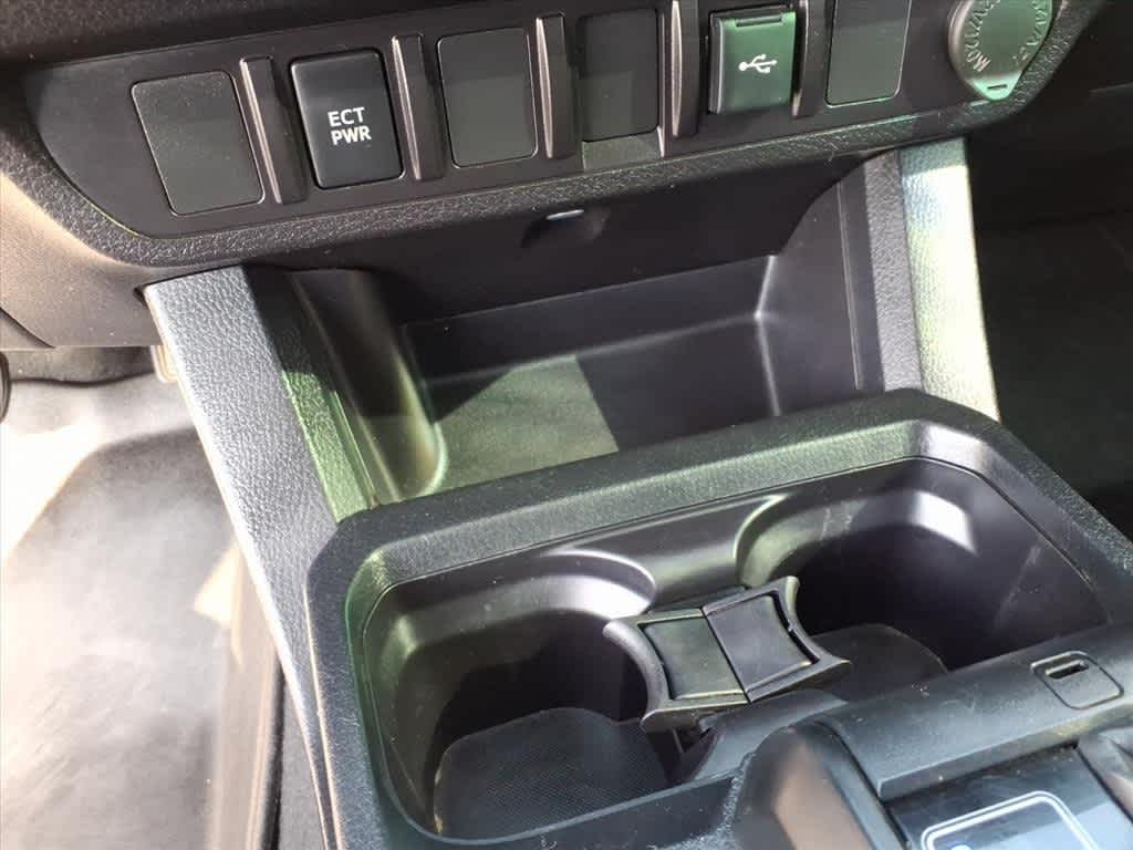 Thumbnail: 2020 Toyota Tacoma - 20