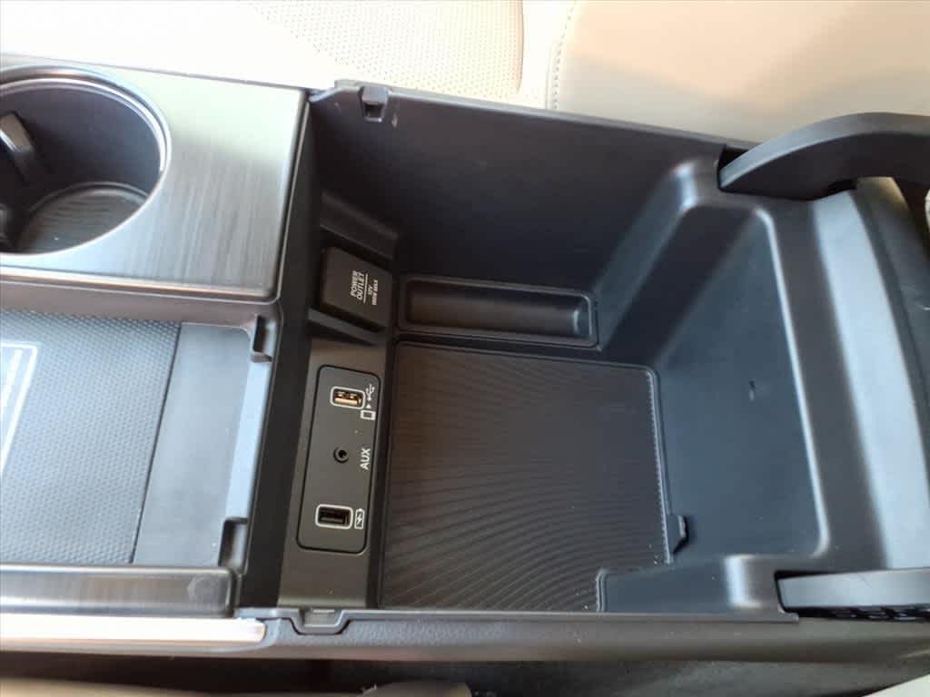 Thumbnail: 2021 Acura TLX - 22