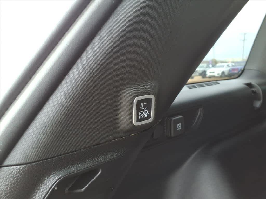 Thumbnail: 2023 Jeep Grand Cherokee - 9