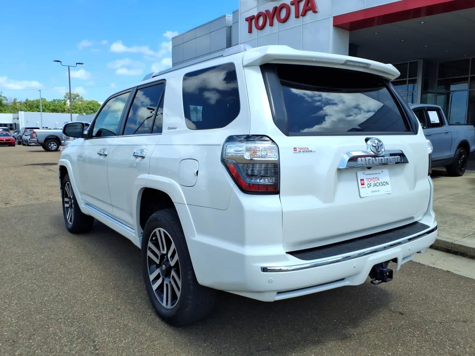 Thumbnail: 2023 Toyota 4Runner - 7