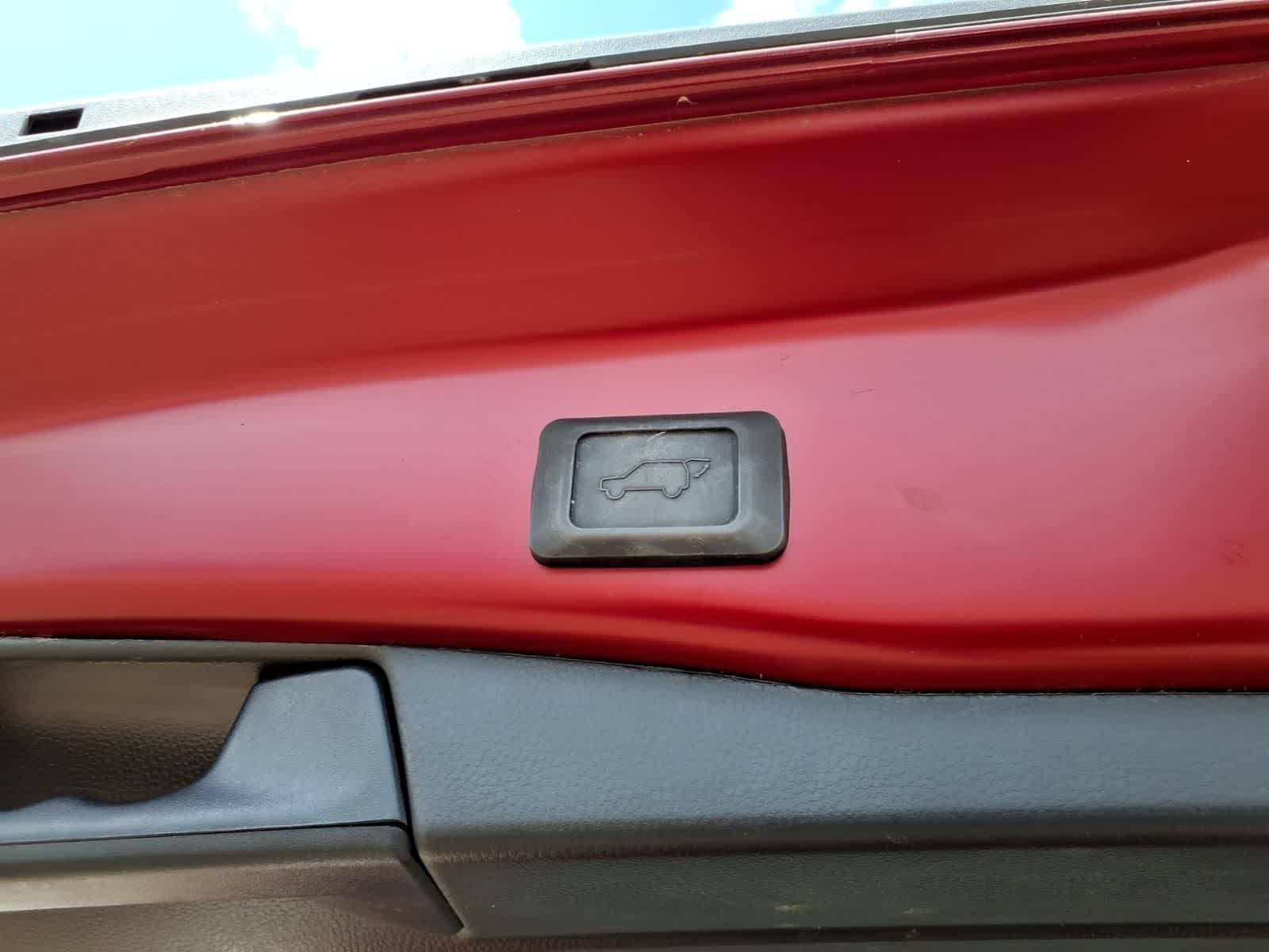 Thumbnail: 2025 Toyota RAV4 - 9