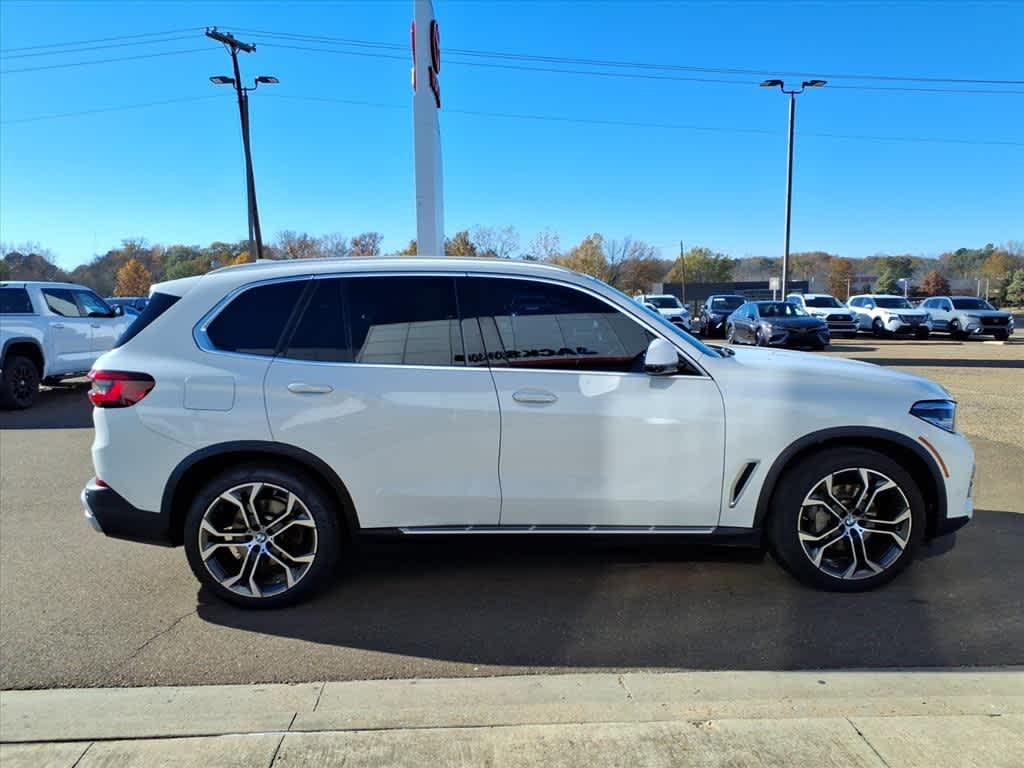 Thumbnail: 2021 BMW X5 - 4