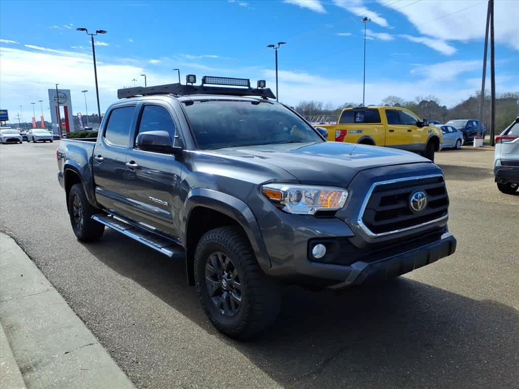 Thumbnail: 2020 Toyota Tacoma - 3